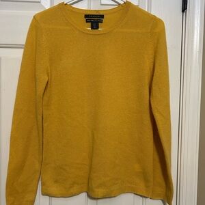 Tahari 100% cashmere sweater women’s size small